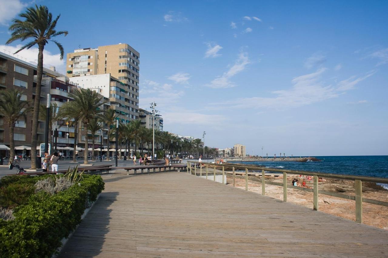 Homely Apartments Loft Torrevieja Buitenkant foto
