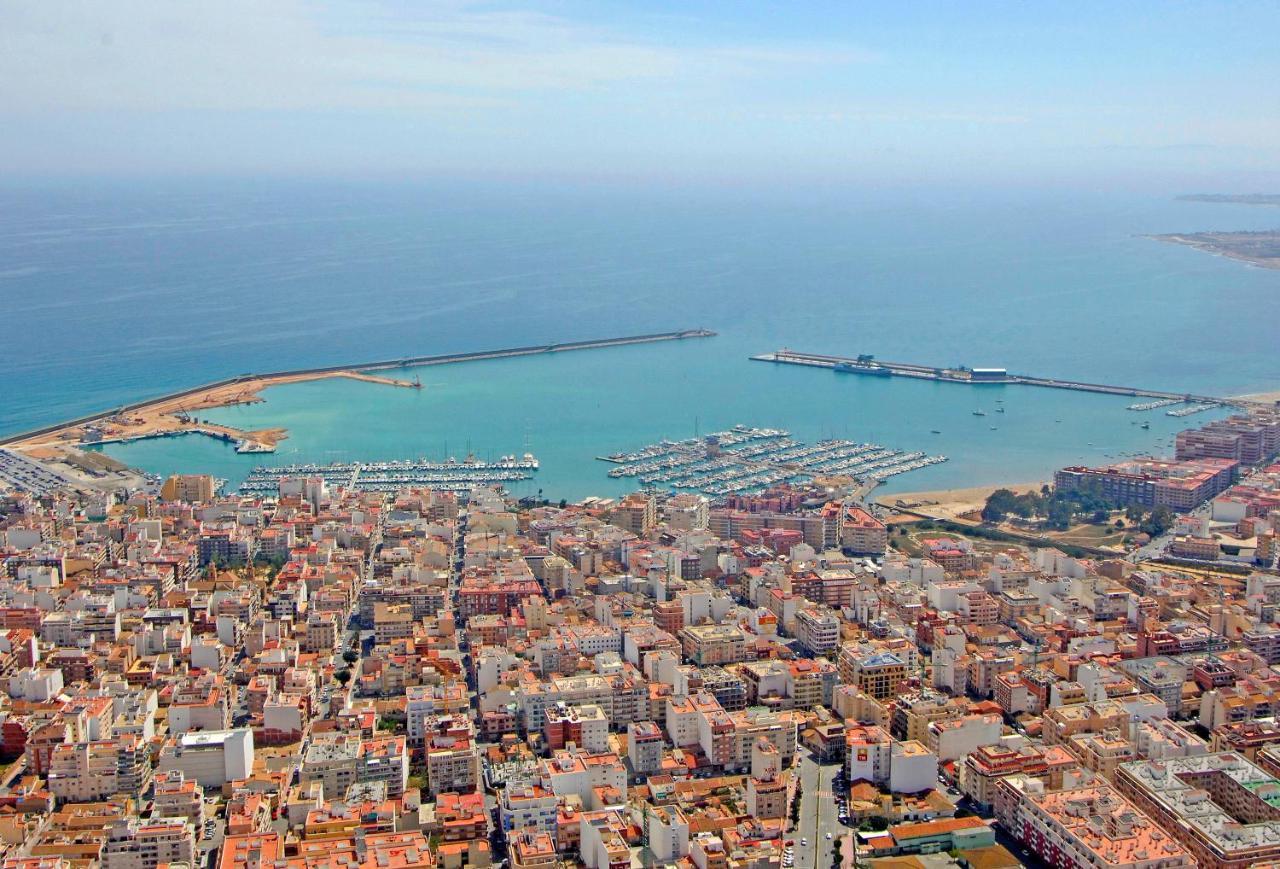 Homely Apartments Loft Torrevieja Buitenkant foto