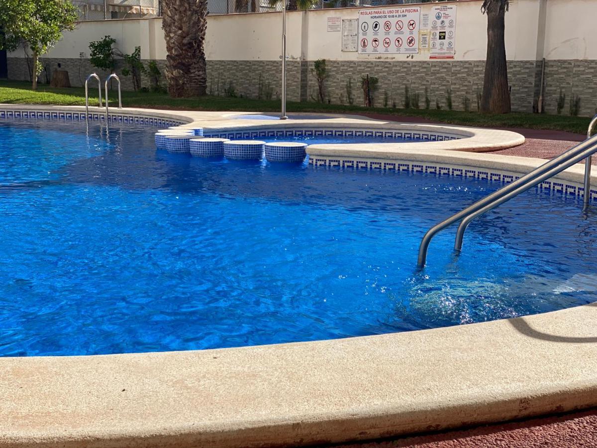 Homely Apartments Loft Torrevieja Buitenkant foto